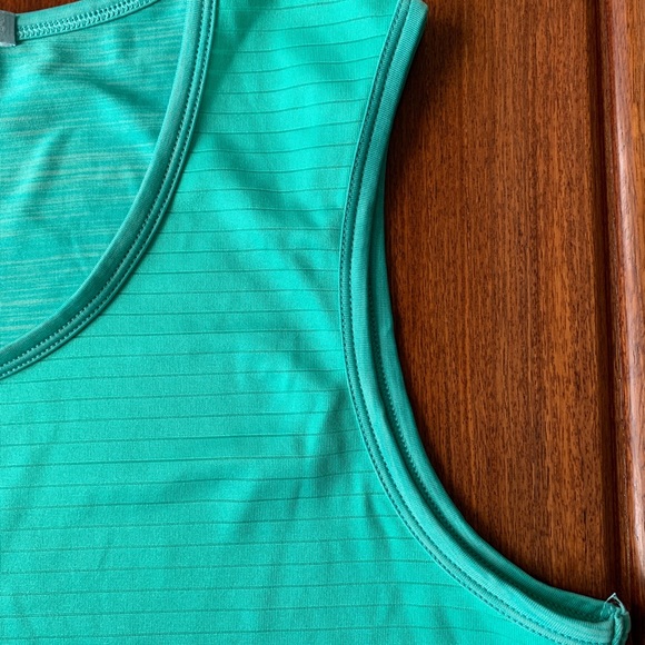 Elle Sport Workout Top - Picture 5 of 5